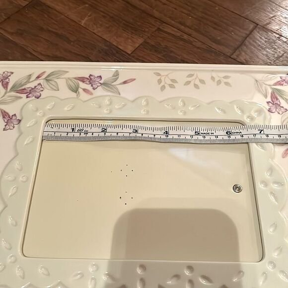 Lenox Butterfly Meadow Ceramic 5x7? Floral Picture Frame - Collectible Pattern - Picture 4 of 16